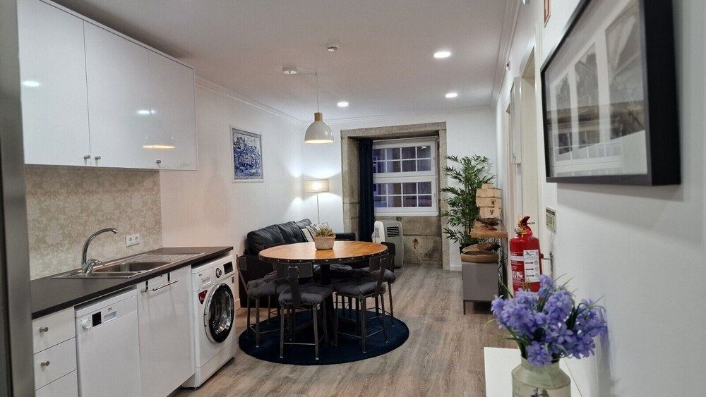 Merc Porto Ribeira View Family Apartment, 2 Bedrooms, Non Smoking, City View 13