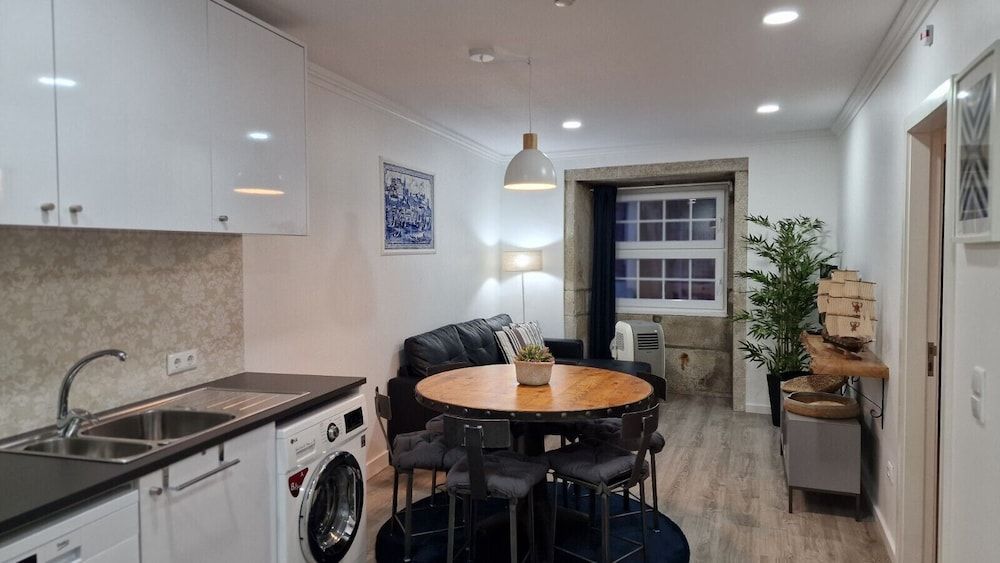 Merc Porto Ribeira View Family Apartment, 2 Bedrooms, Non Smoking, City View 9