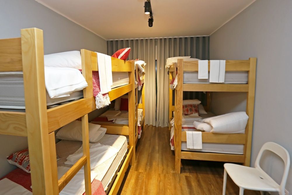 Hi Setubal Pousada de Juventude - Hostel 6-Bed Shared Dormitory, Women only, Shared Bathroom 5