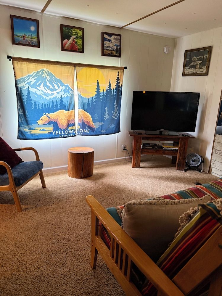 Hannon House Classic Cabin, Multiple Beds, Non Smoking, Mountain View 6