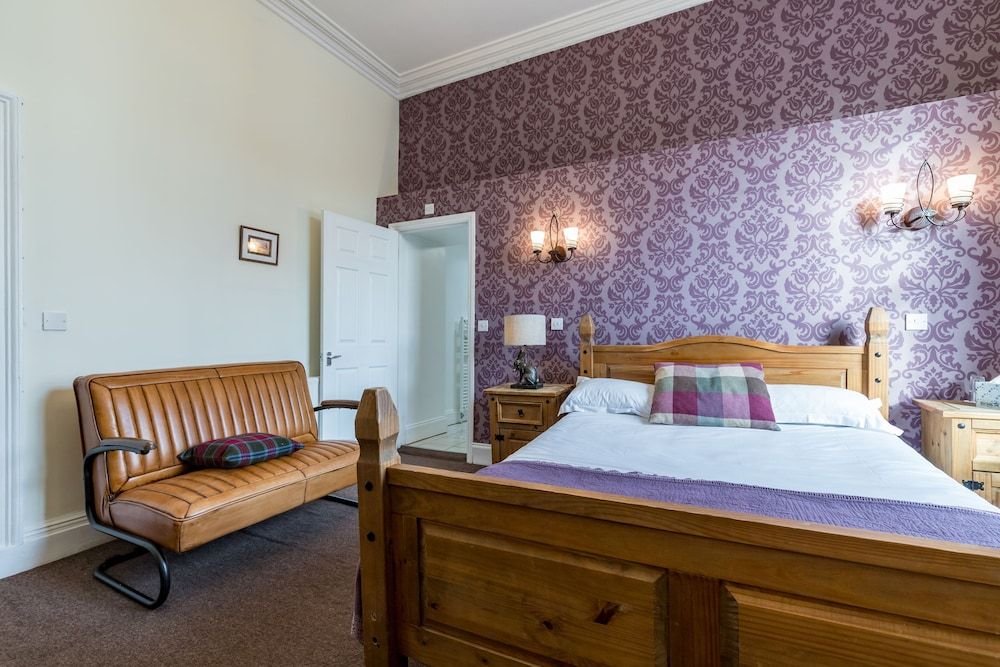 The Littleton Arms Superior Double Room 3