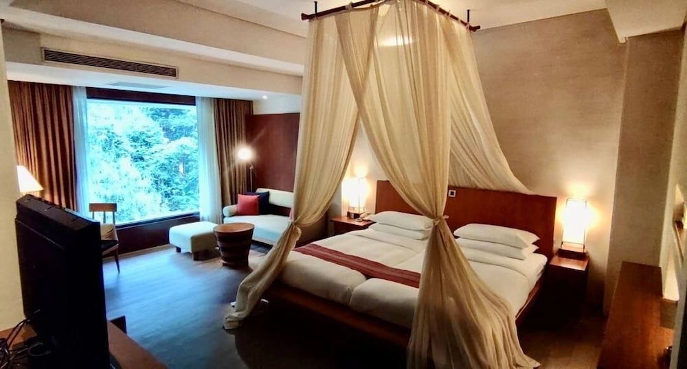 undefined Volando Urai Spring Spa and Resort 4