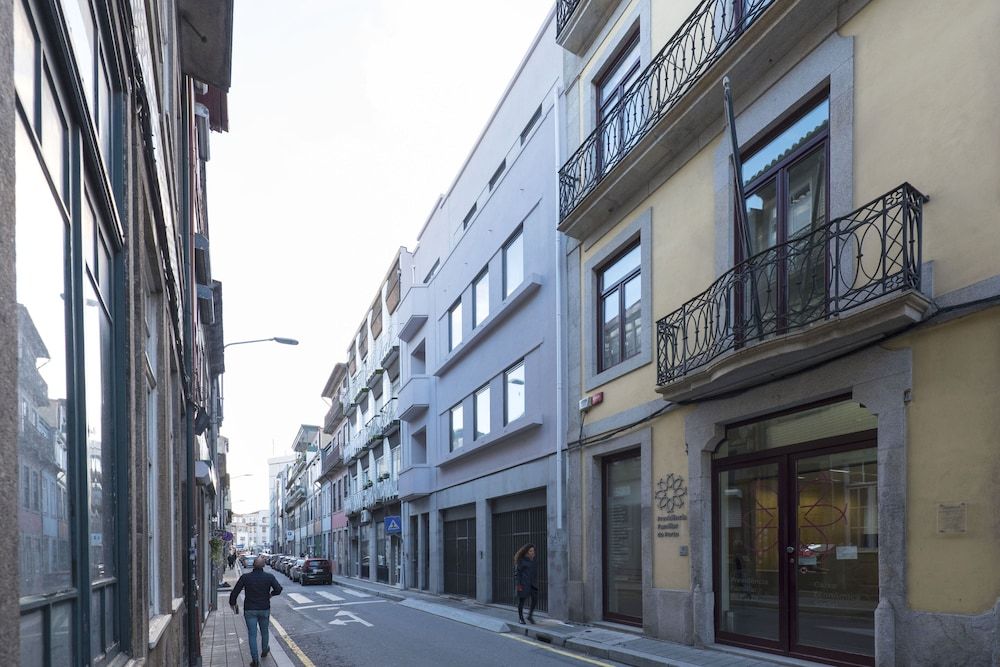 undefined The Blue Parrot 2