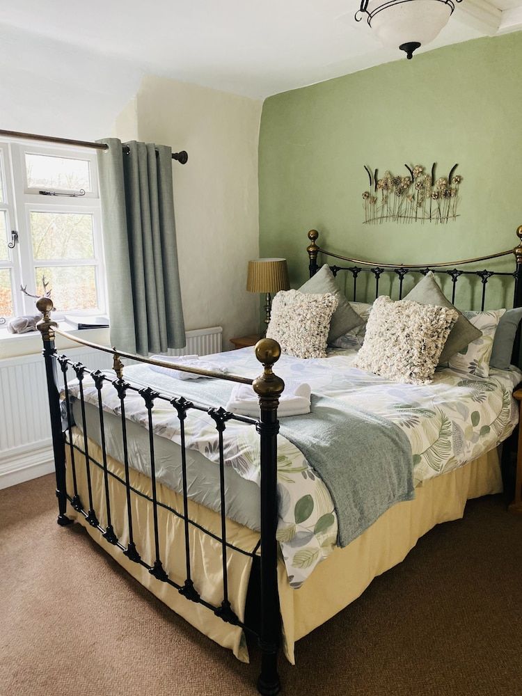 Royal Oak Inn Standard Double Room, 1 Double Bed, Ensuite 6