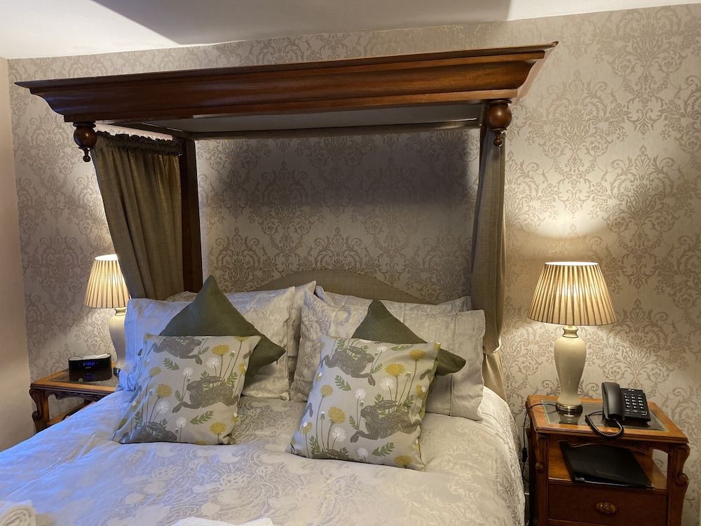 Royal Oak Inn Superior Double Room, Ensuite 3