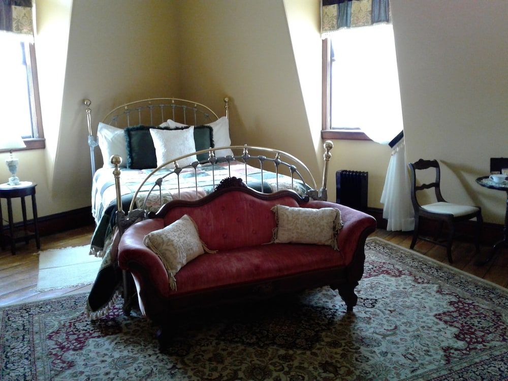 The Proctor Mansion Inn Room, 1 Queen Bed 2