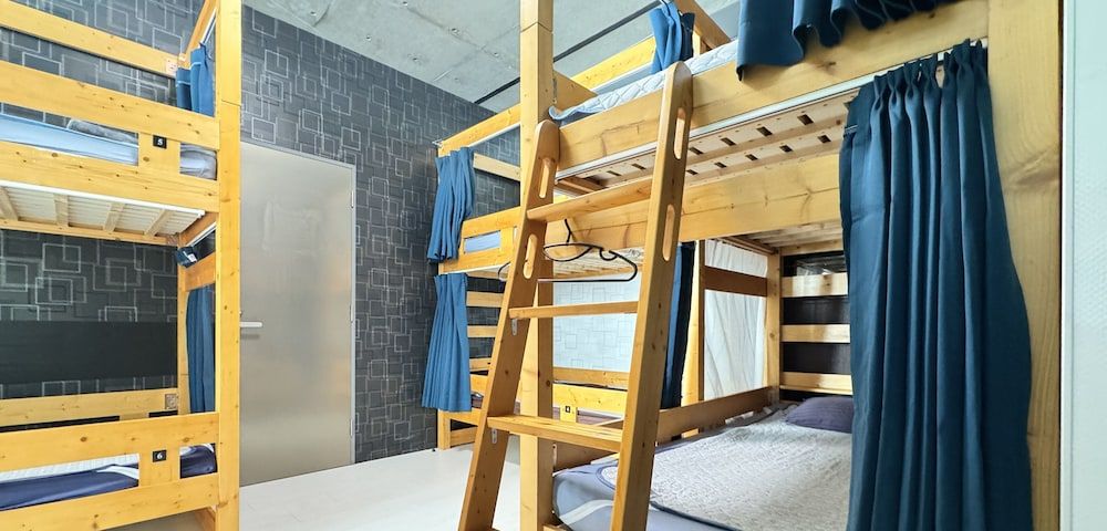 undefined Hotel Adonis - Hostel