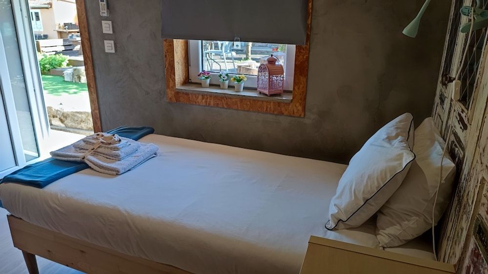 Ruby Charm Houses City Studio, Garden View 21