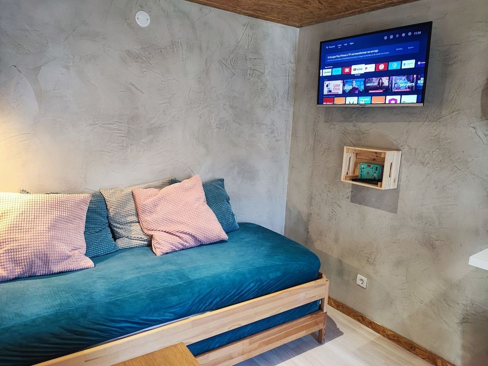 Ruby Charm Houses Design Studio, Kitchen, Mezzanine 6