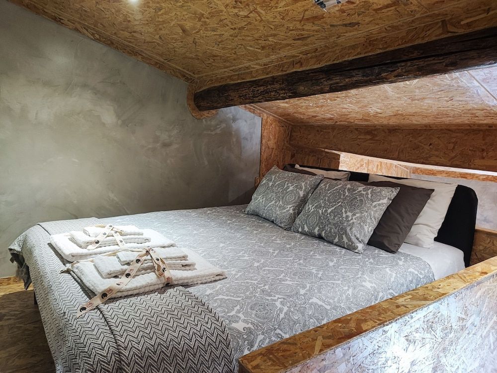 Ruby Charm Houses Design Studio, 1 Queen Bed with Sofa bed, Mezzanine 3