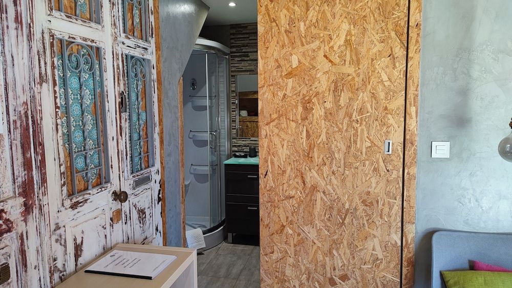 Ruby Charm Houses City Studio, Garden View 10