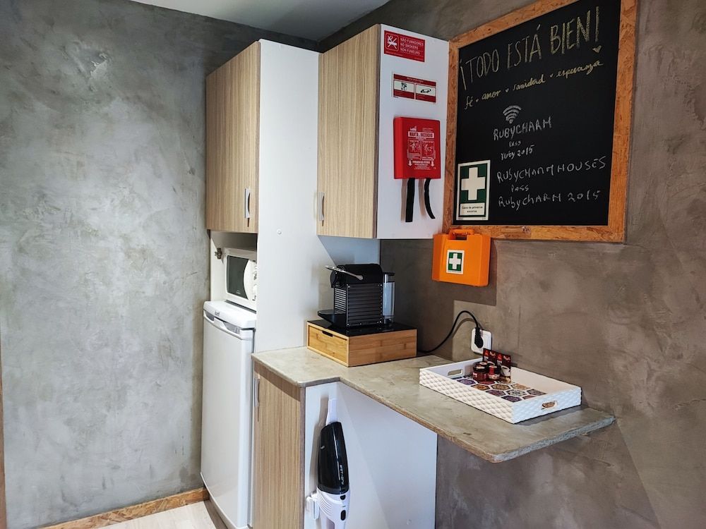 Ruby Charm Houses City Studio, Garden View 31