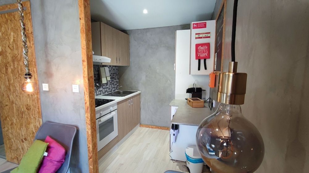 Ruby Charm Houses City Studio, Garden View 7