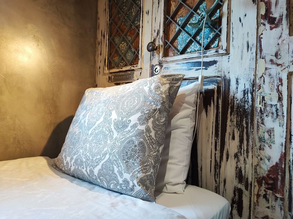 Ruby Charm Houses City Studio, Garden View 27