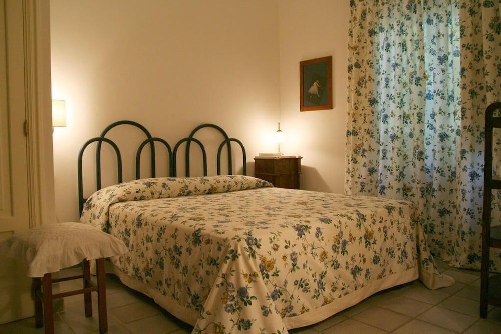 Standard Double Room, Garden View