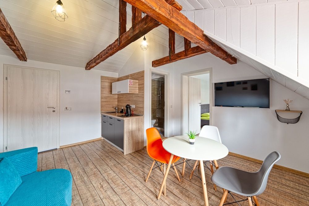 T House Family Suite 7