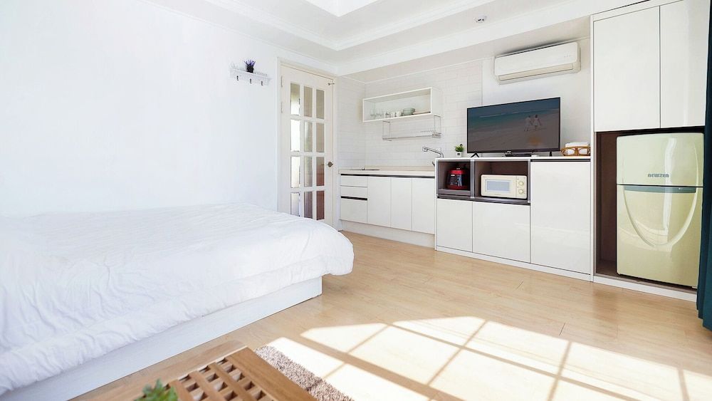 Sometown Pension Room (Sun / Moon) - Randomly Assigned 5