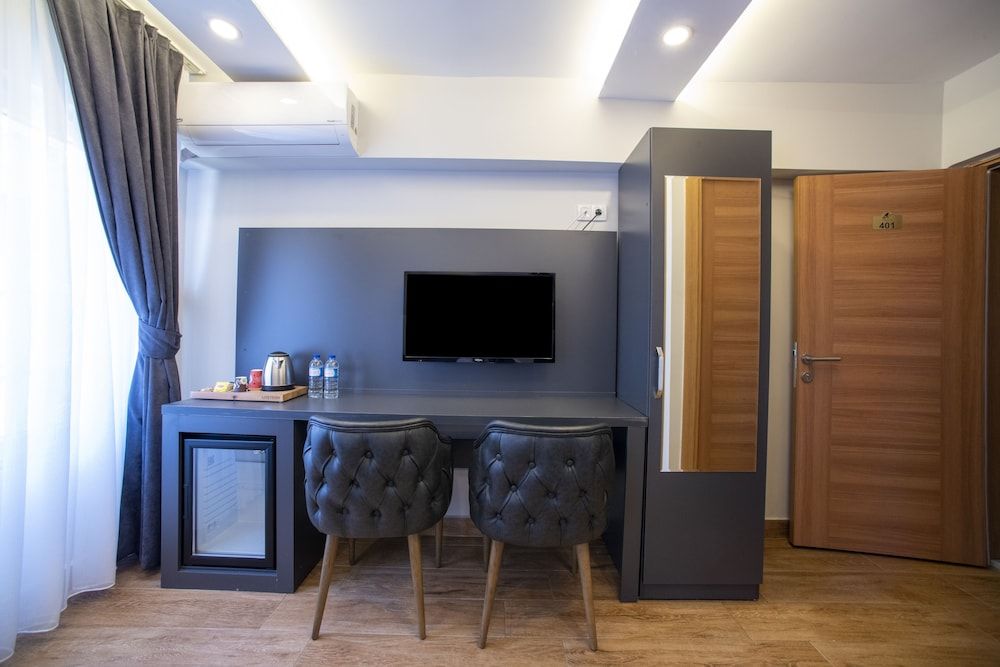 undefined Kanarya Suit 8