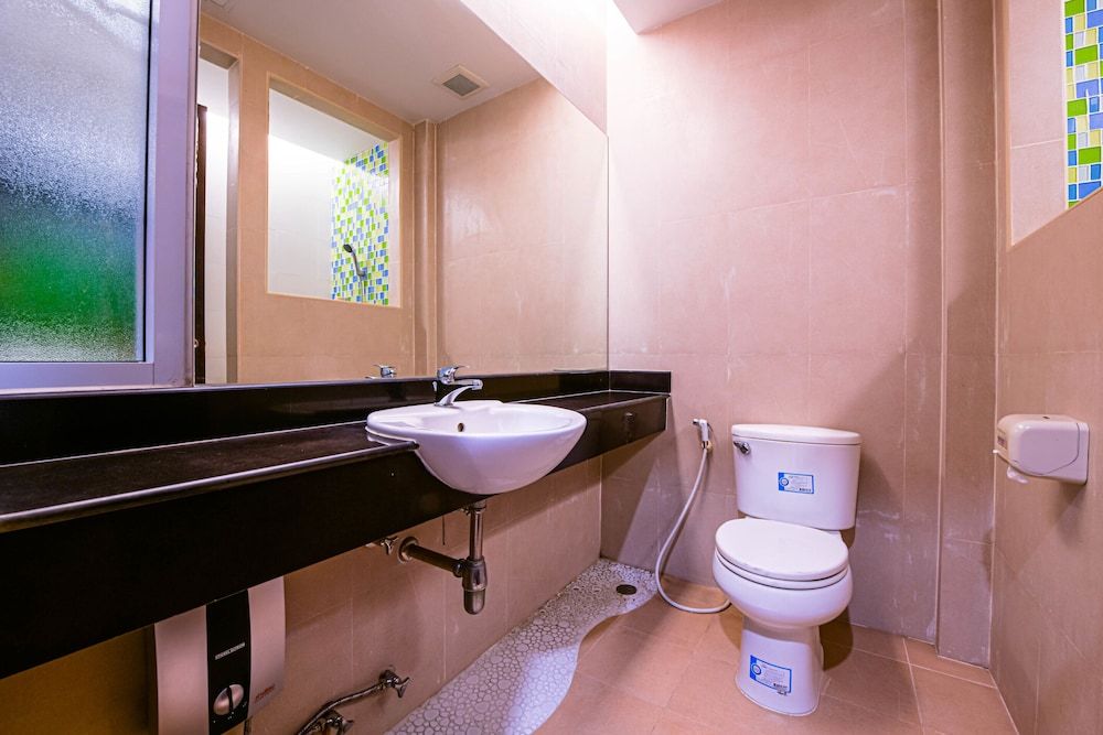 Bangsean Hotel Standard Double Room 10