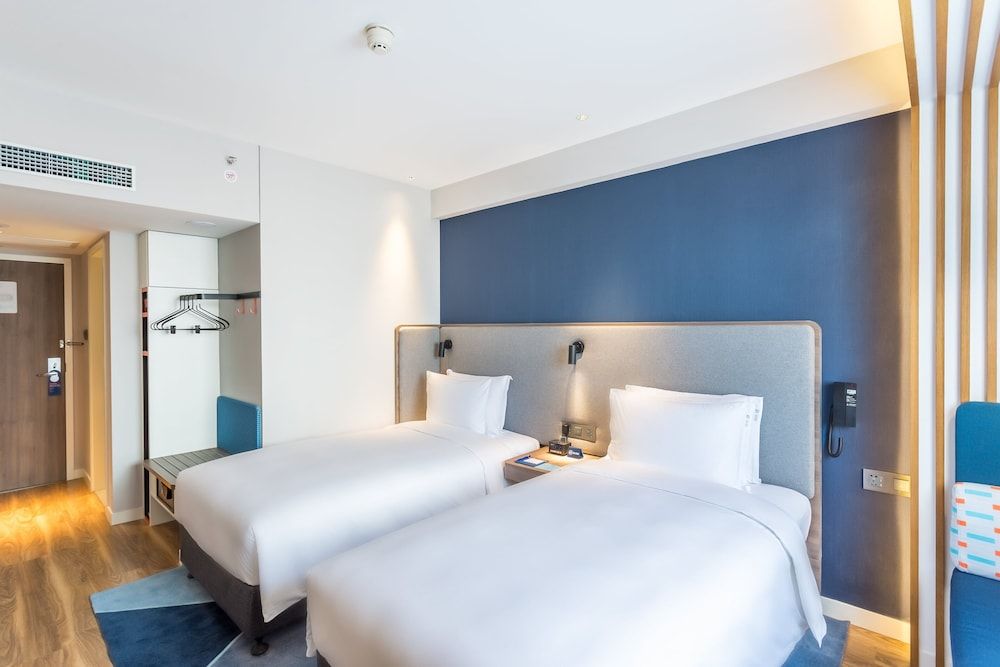 Room (Specialty)