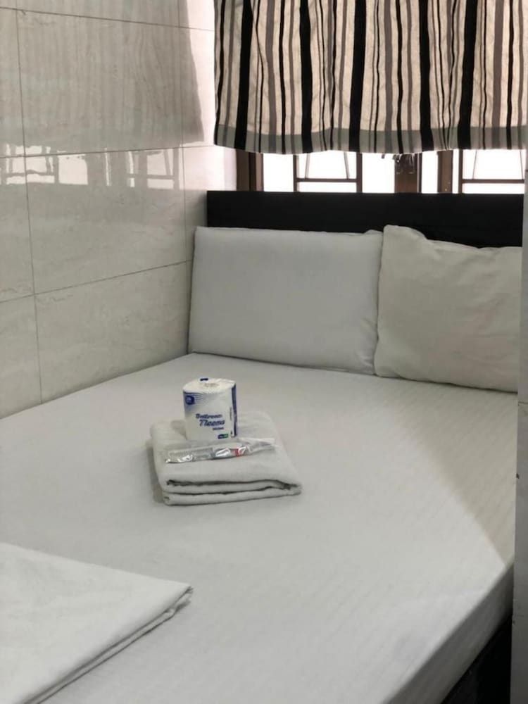 undefined Crystal Hostel 7