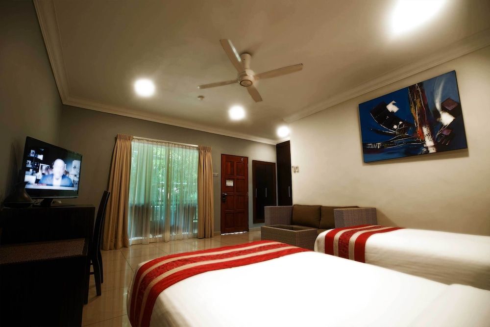 Tioman Dive Resort Executive Double or Twin Room (with A/C) 3
