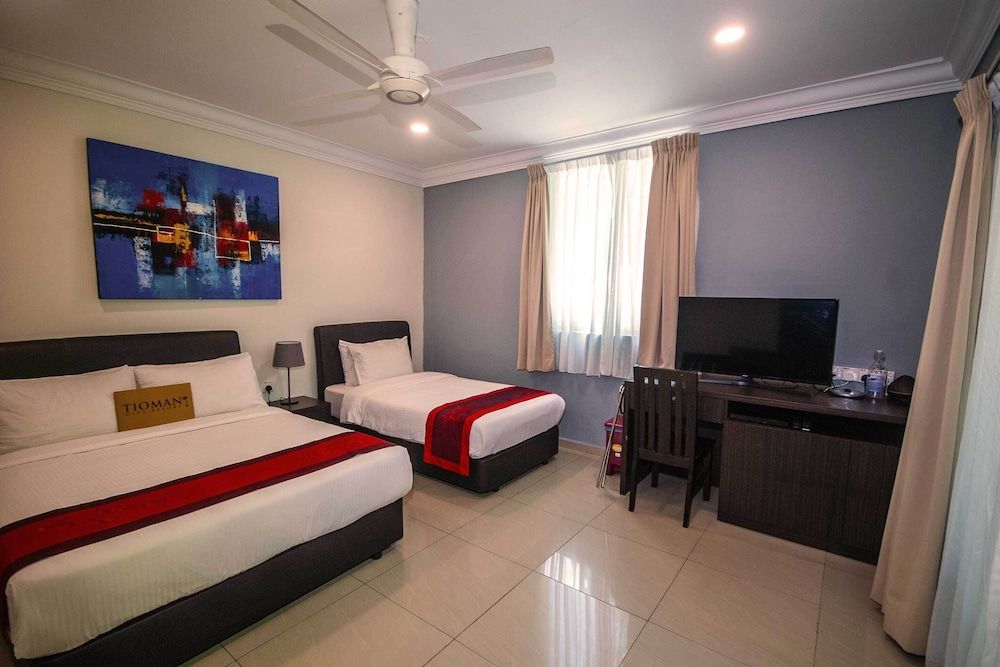 Tioman Dive Resort Deluxe Triple Room (with A/C) 2
