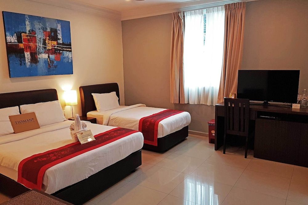 Tioman Dive Resort Deluxe Triple Room (with A/C)