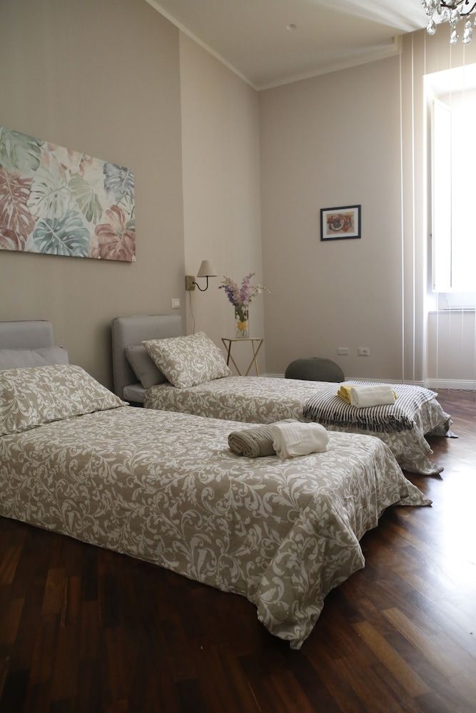 B&B Binario 39 Deluxe Quadruple Room, Multiple Beds 2