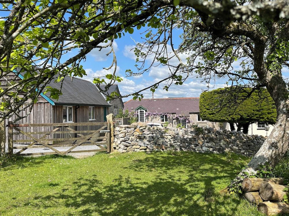 Coombeshead Farm