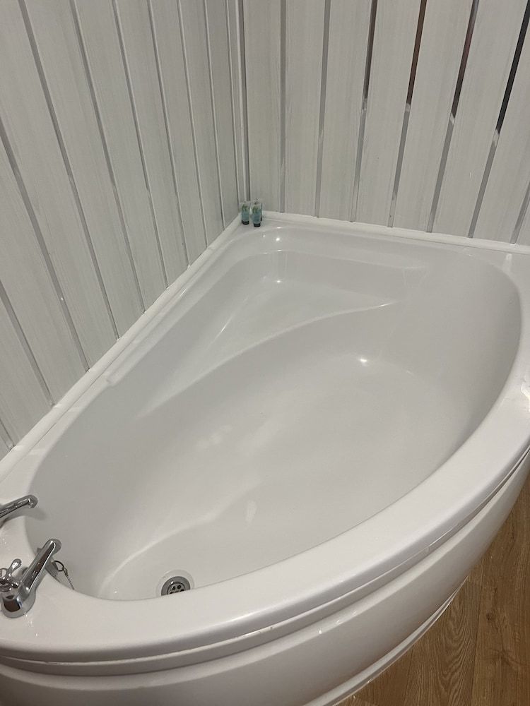 Habberly House Hotel Deluxe Double Room 5