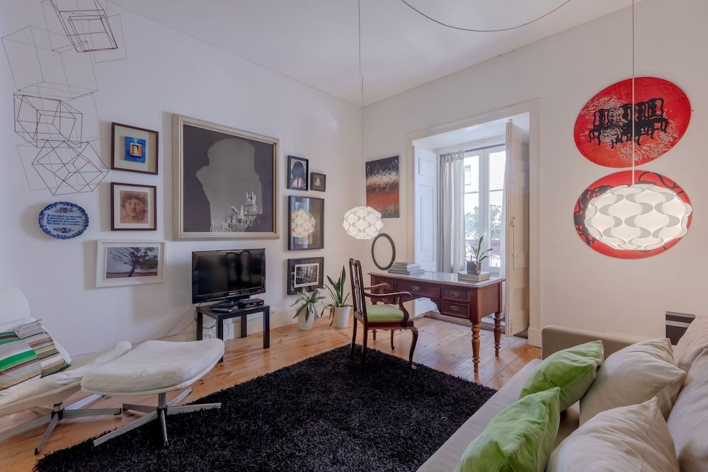 Spirit of Art in the Heart of Lisbon Apartment, 2 Bedrooms, Balcony, Garden View 23