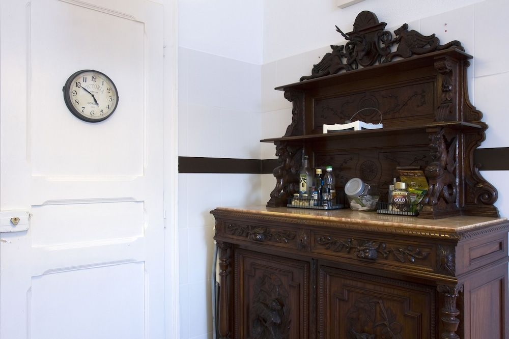 Spirit of Art in the Heart of Lisbon Apartment, 2 Bedrooms, Balcony, Garden View 17