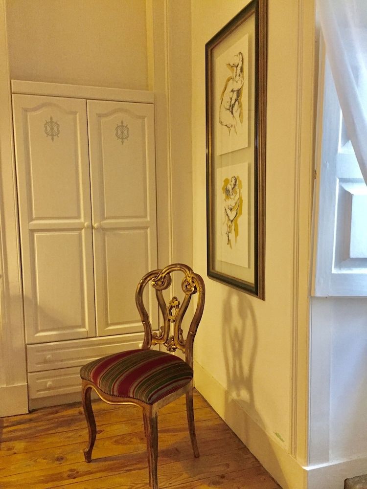 Spirit of Art in the Heart of Lisbon Apartment, 2 Bedrooms, Balcony, Garden View 14