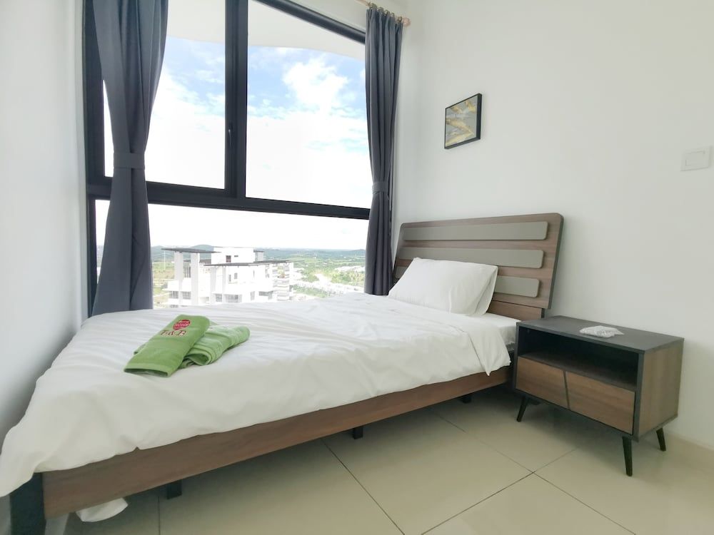 undefined The M Macrolink Hijauan Medini 10