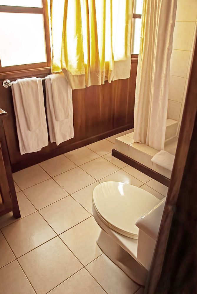 The Wooden House Lodge Standard Triple Room 4