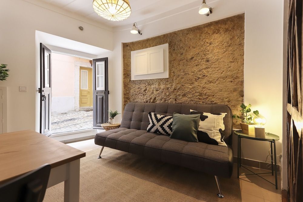 undefined Golden Studio by Homing 10