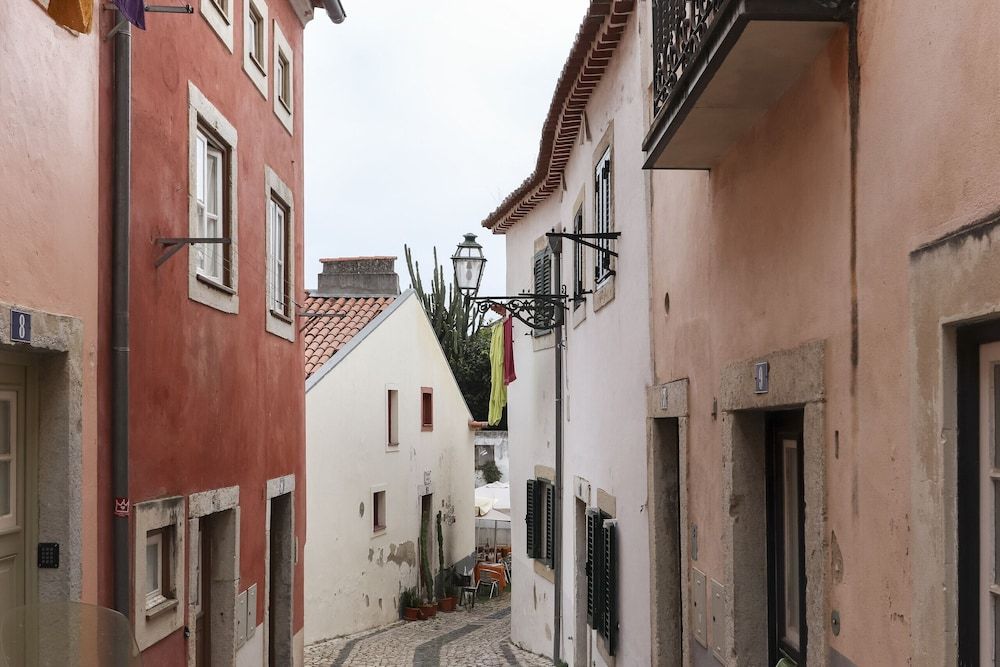 undefined Golden Studio by Homing 4