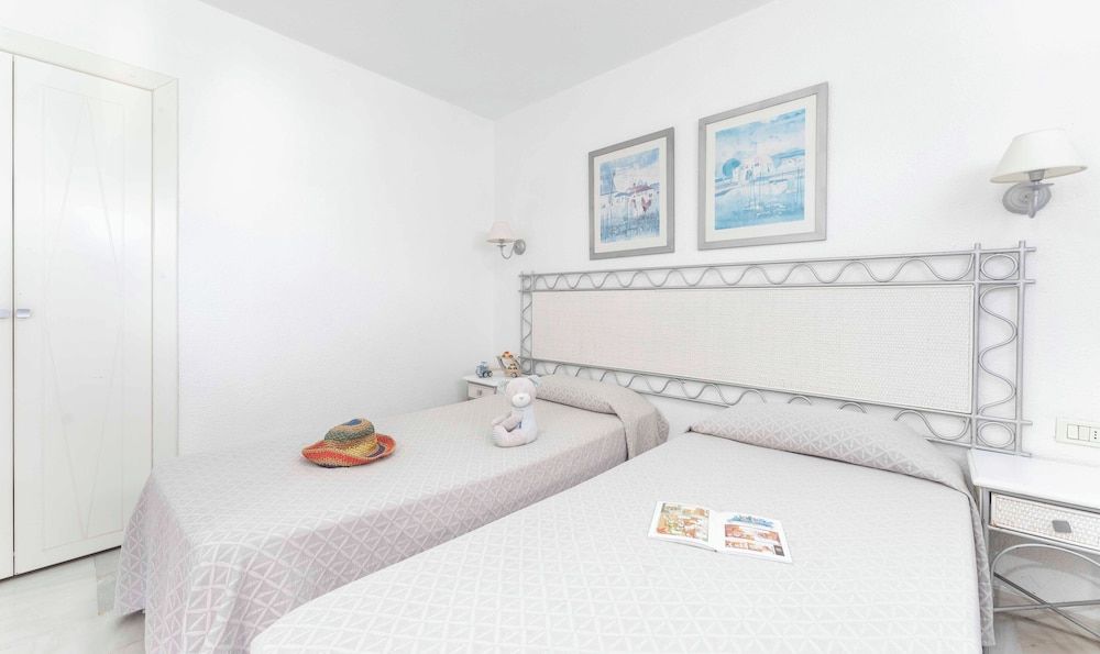 undefined Palm Beach - Excel Hotels & Resorts 10