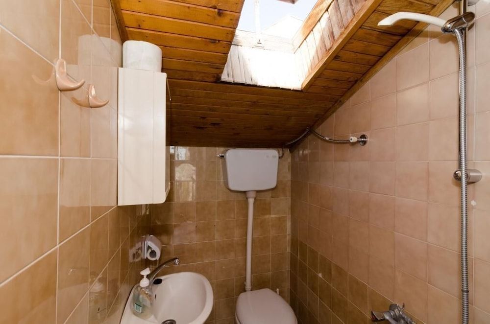 Guest House Misita Apartment (One Bedroom Apt with Balcony) 7