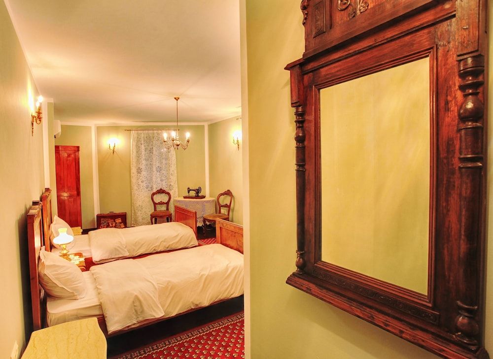 Hotel Evmolpia Superior Quadruple Room 2