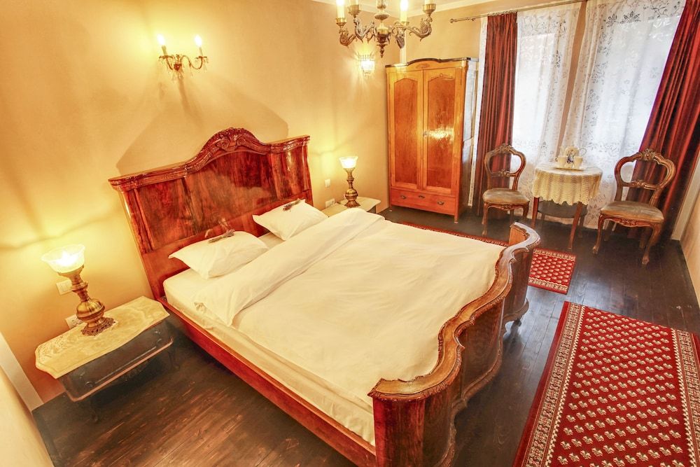 Hotel Evmolpia Deluxe Single Room 4