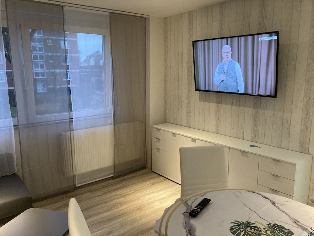 Messe-hotelzimmer-appartements Superior Apartment, Private Bathroom, Garden View (Zimmer 102) 10