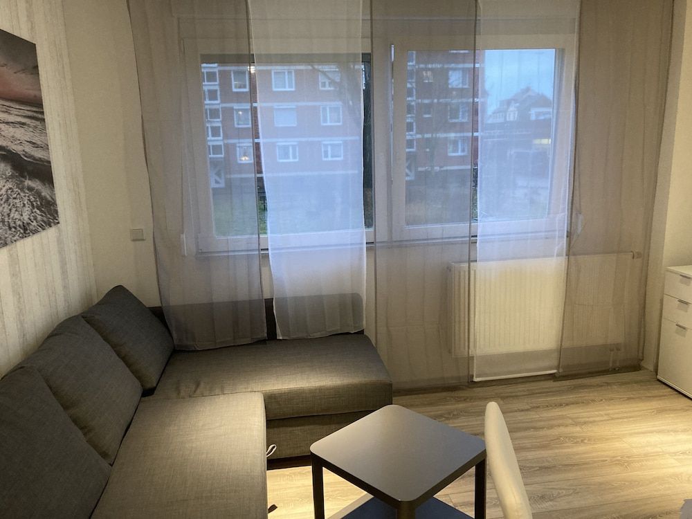 Messe-hotelzimmer-appartements Superior Apartment, Private Bathroom, Garden View (Zimmer 102) 8