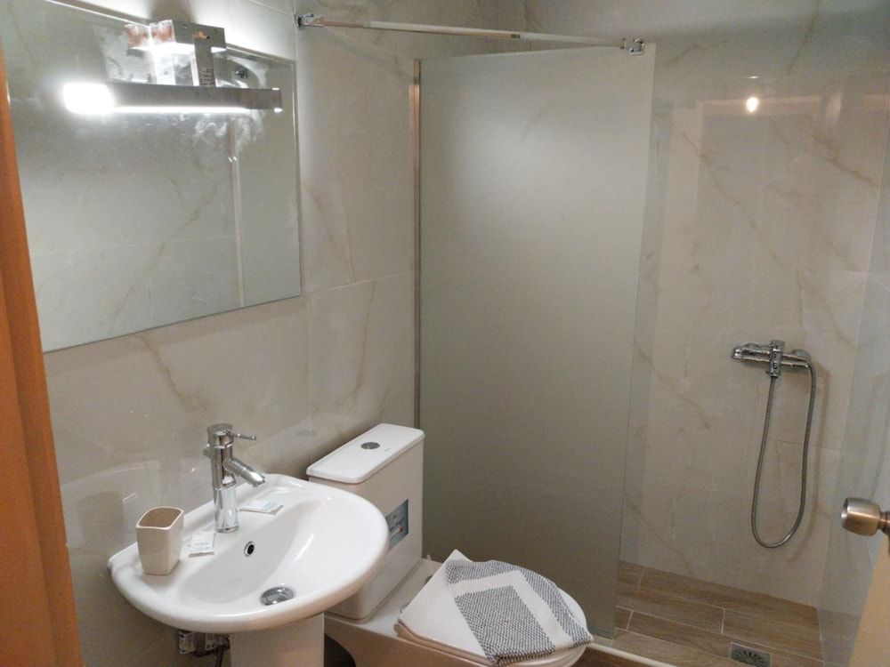 Basic Quadruple Room