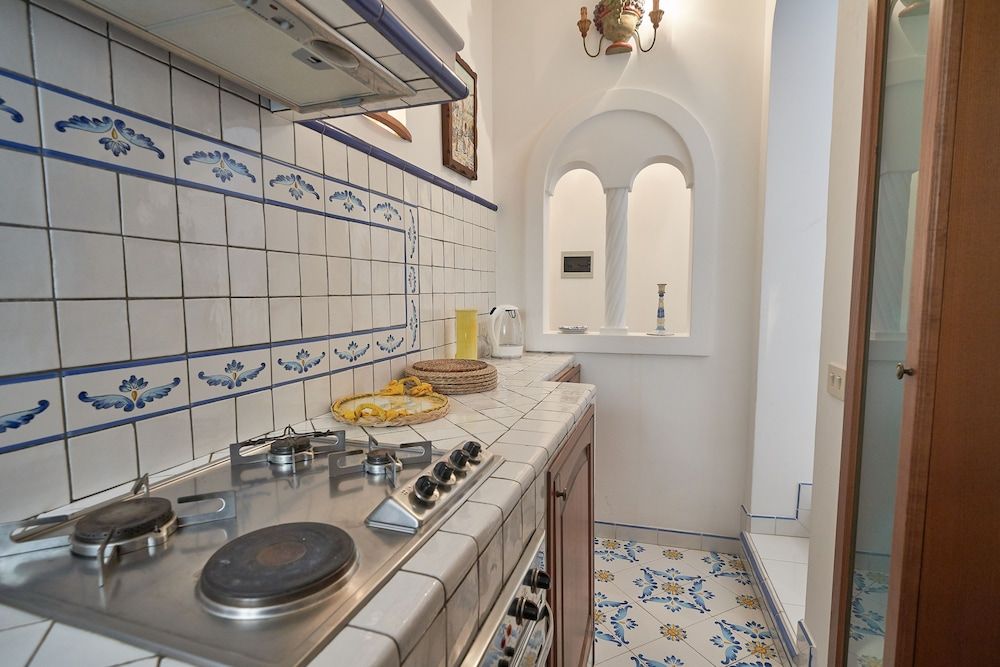 undefined L'Abate Luxury Apartment 4