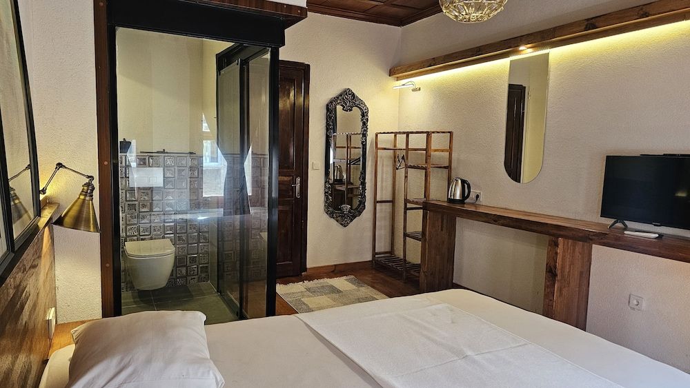 undefined Son Otel 5