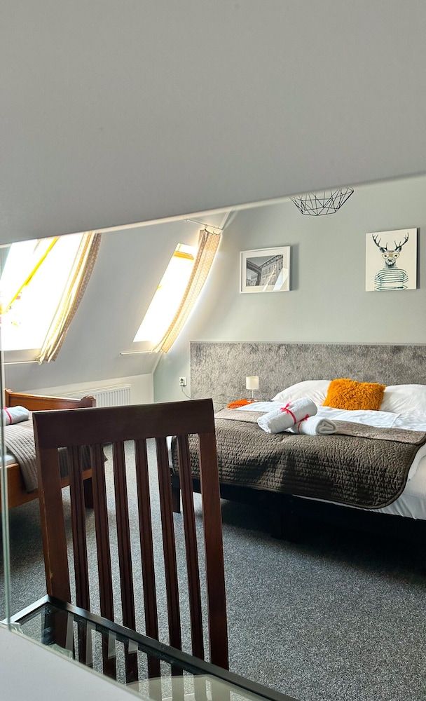 Economy Triple Room, 3 Twin Beds, City View (10,20,30)