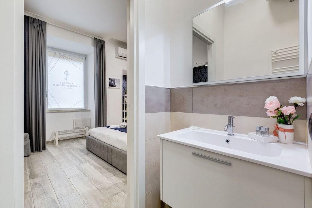 Maison Risorgimento Deluxe Double Room 13