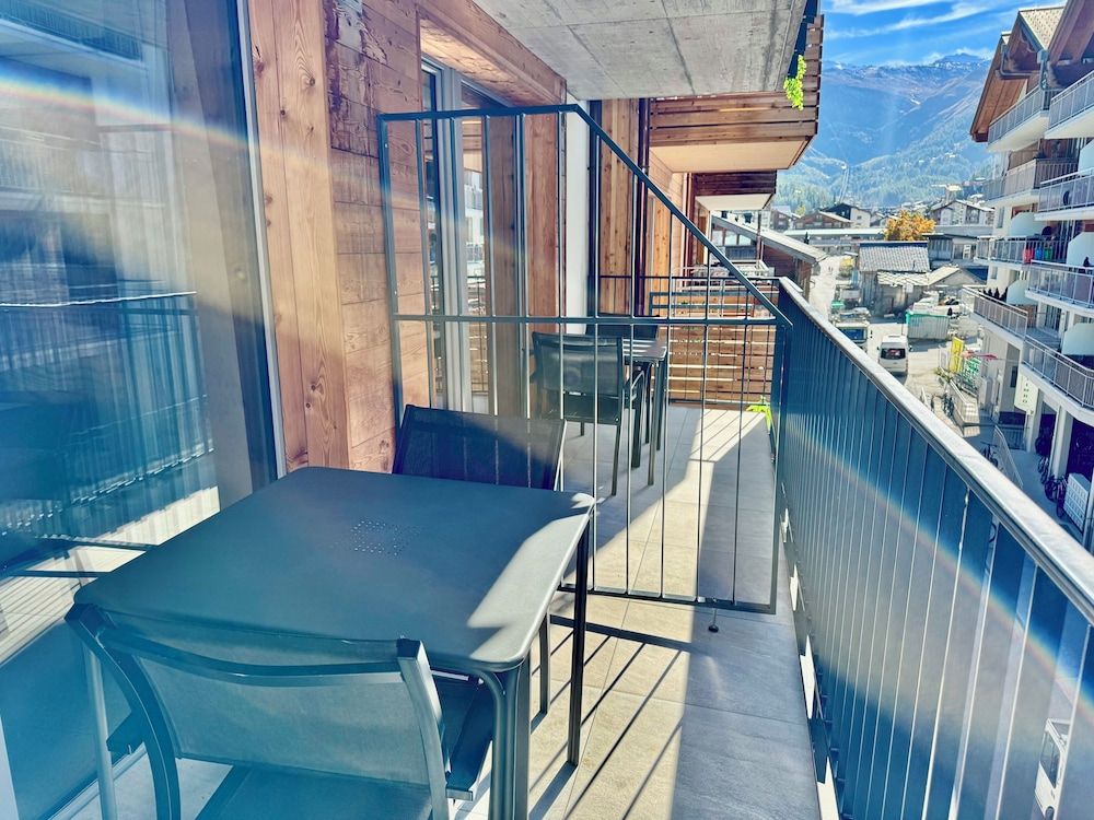 Peaky Riders Self Check-in Hotel Double Room, Balcony, Valley View 3